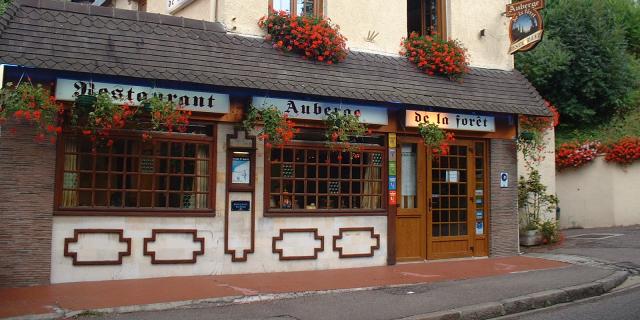 L'Auberge de la forêt est un restaurant à Arques-la-Bataille.