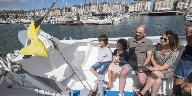 Dieppe (76) sur la côte d'albâtre et dans le pays de Caux promenade en mer sur un bateau de Navigation normande