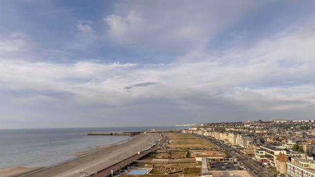 Point de vue sur la ville et la plage, depuis le panorama du Château de Dieppe