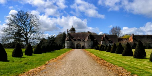 Entrée du Manoir d'Ango à Varengeville-sur-Mer.