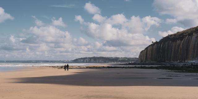 Deux personnes sur la plage Varengeville-sur-Mer