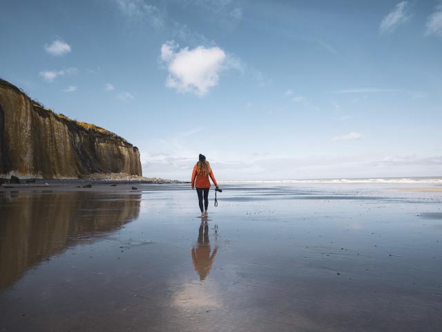 Photographe sur la plage de Varengeville-sur-Mer