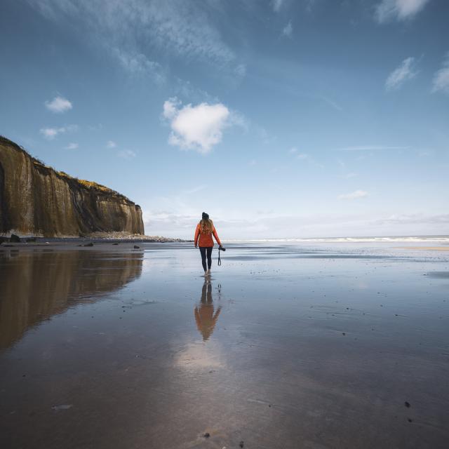 Photographe sur la plage de Varengeville-sur-Mer