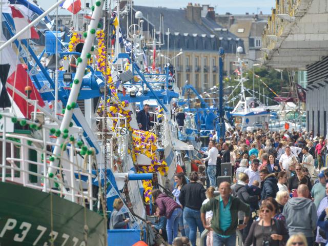 De nombreux bateaux décorés à l'occasion de la Fête de la Mer